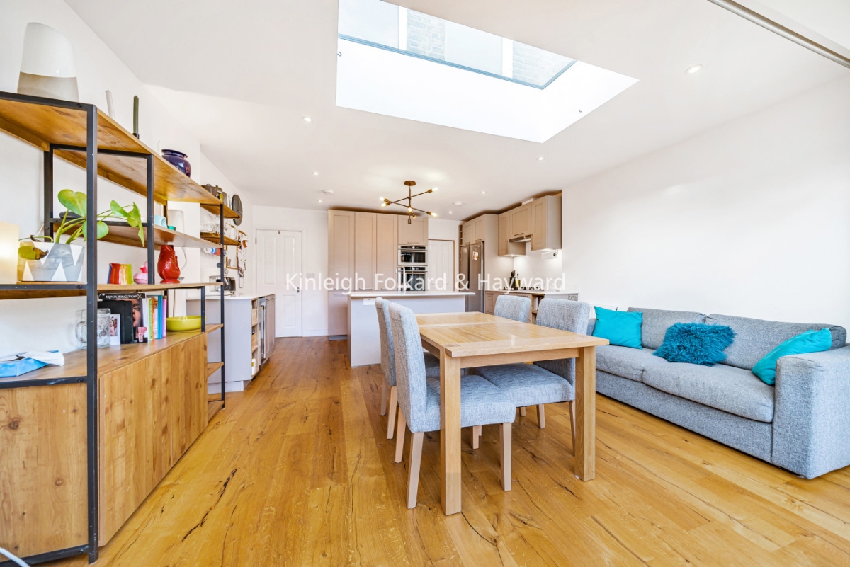 Smallwood Road, London, SW17