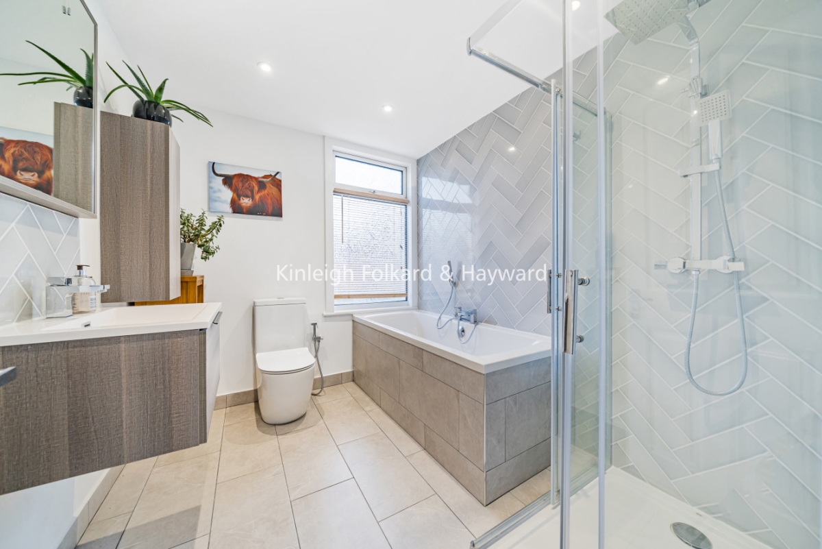 Smallwood Road, London, SW17