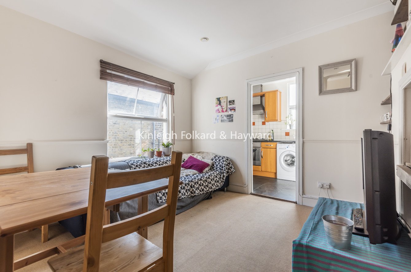 Sellincourt Road, London, SW17