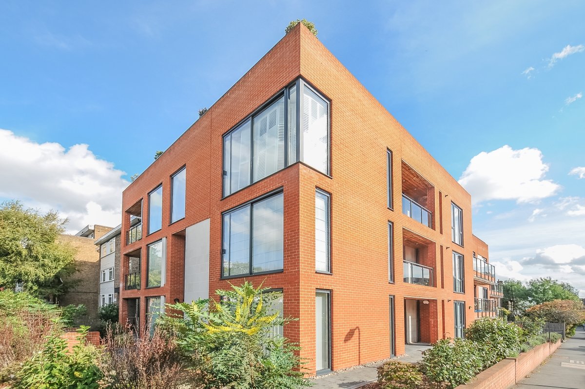 Worple Road, Wimbledon, London, SW19