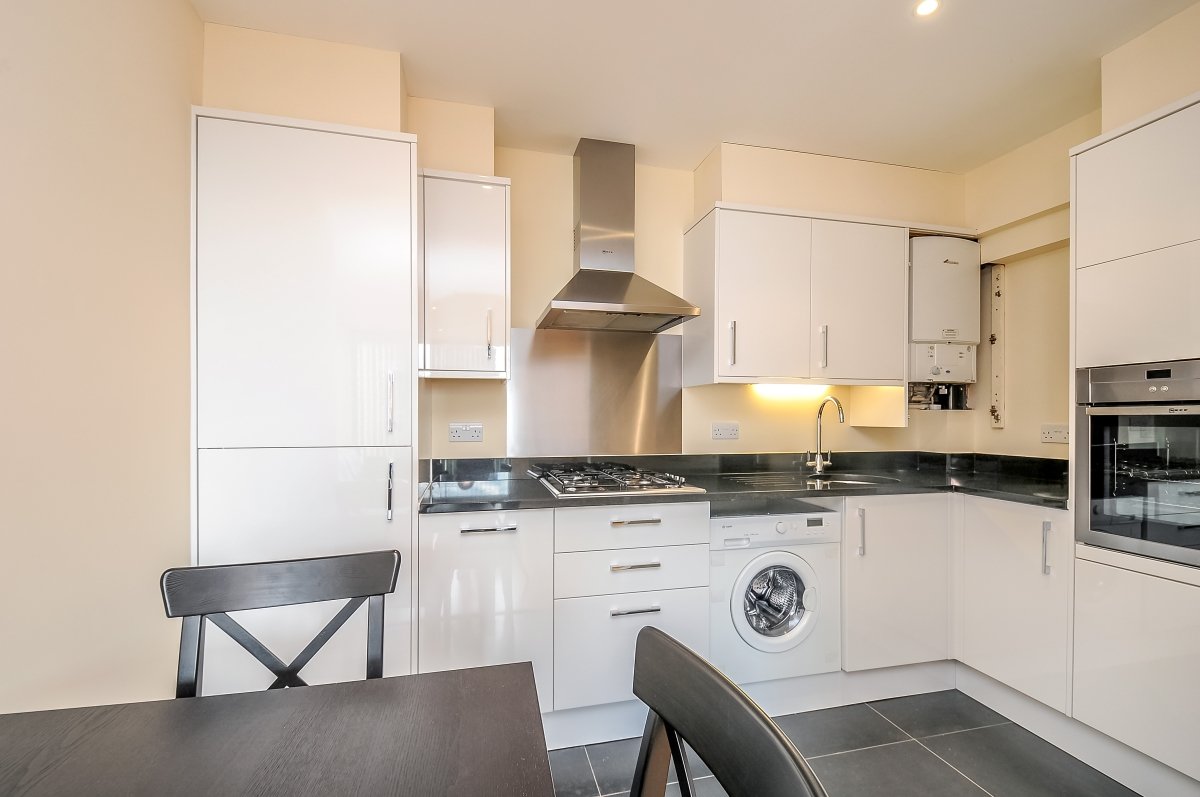 Worple Road, Wimbledon, London, SW19