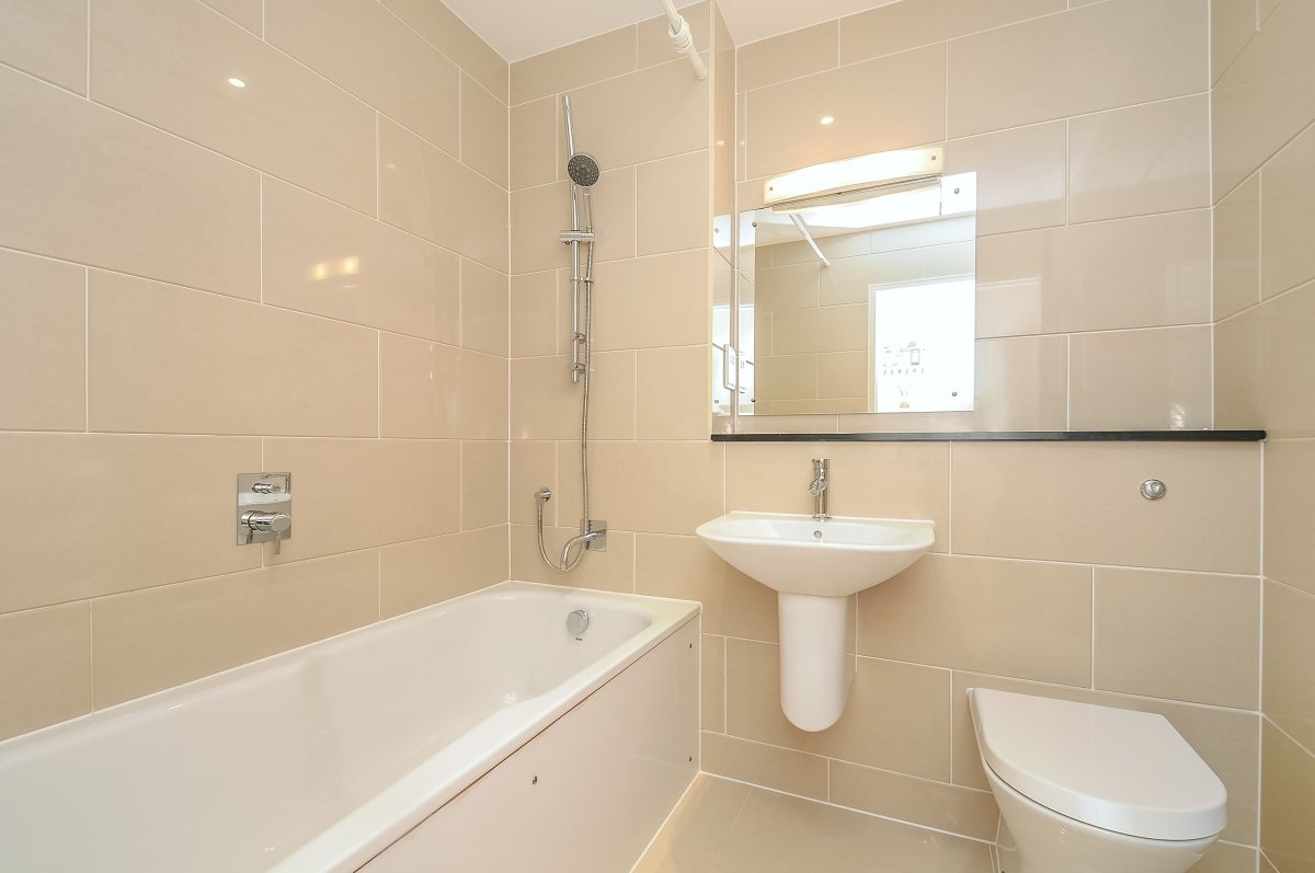 Worple Road, Wimbledon, London, SW19