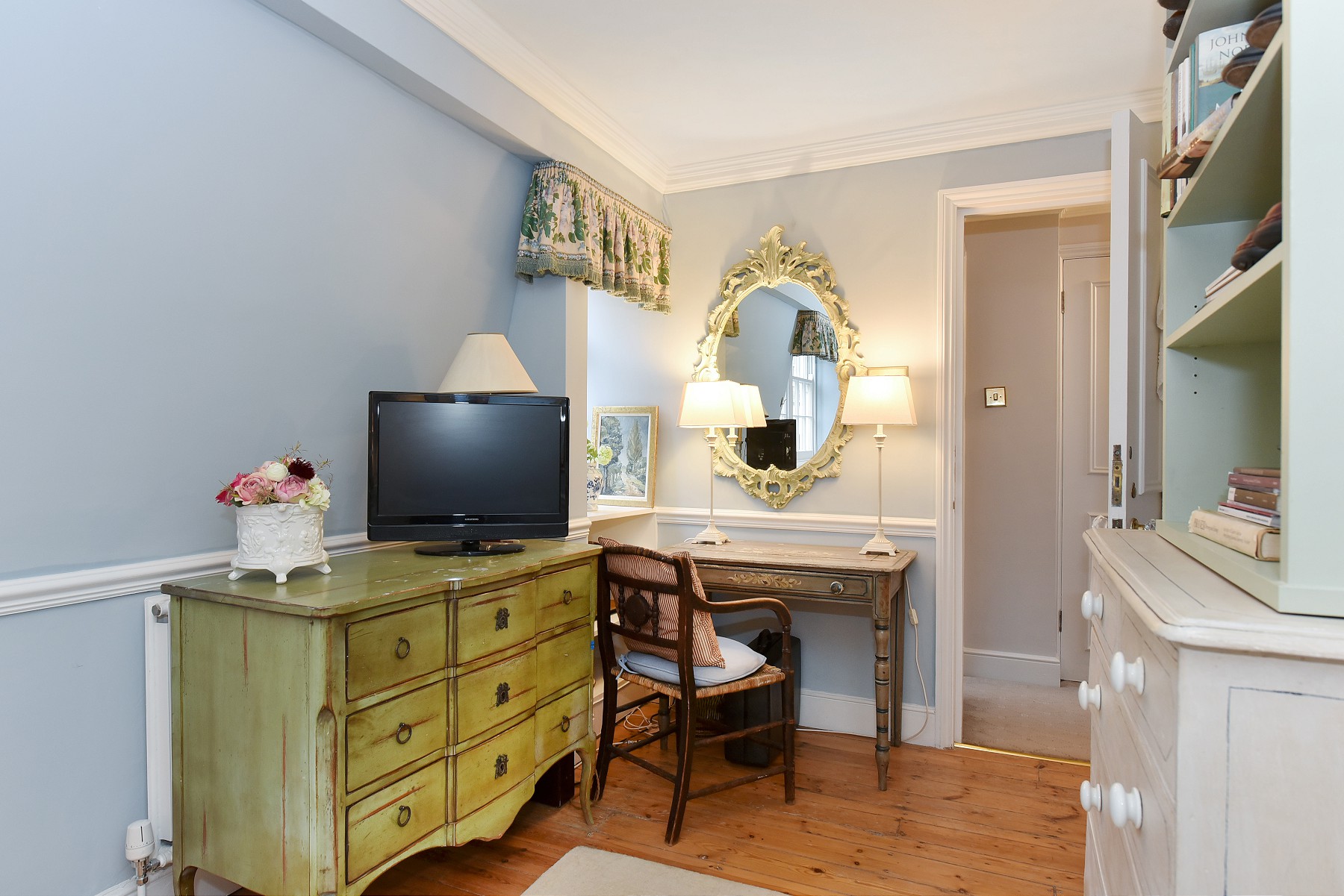 Thurloe Place Mews, Kensington and Chelsea, London, SW7