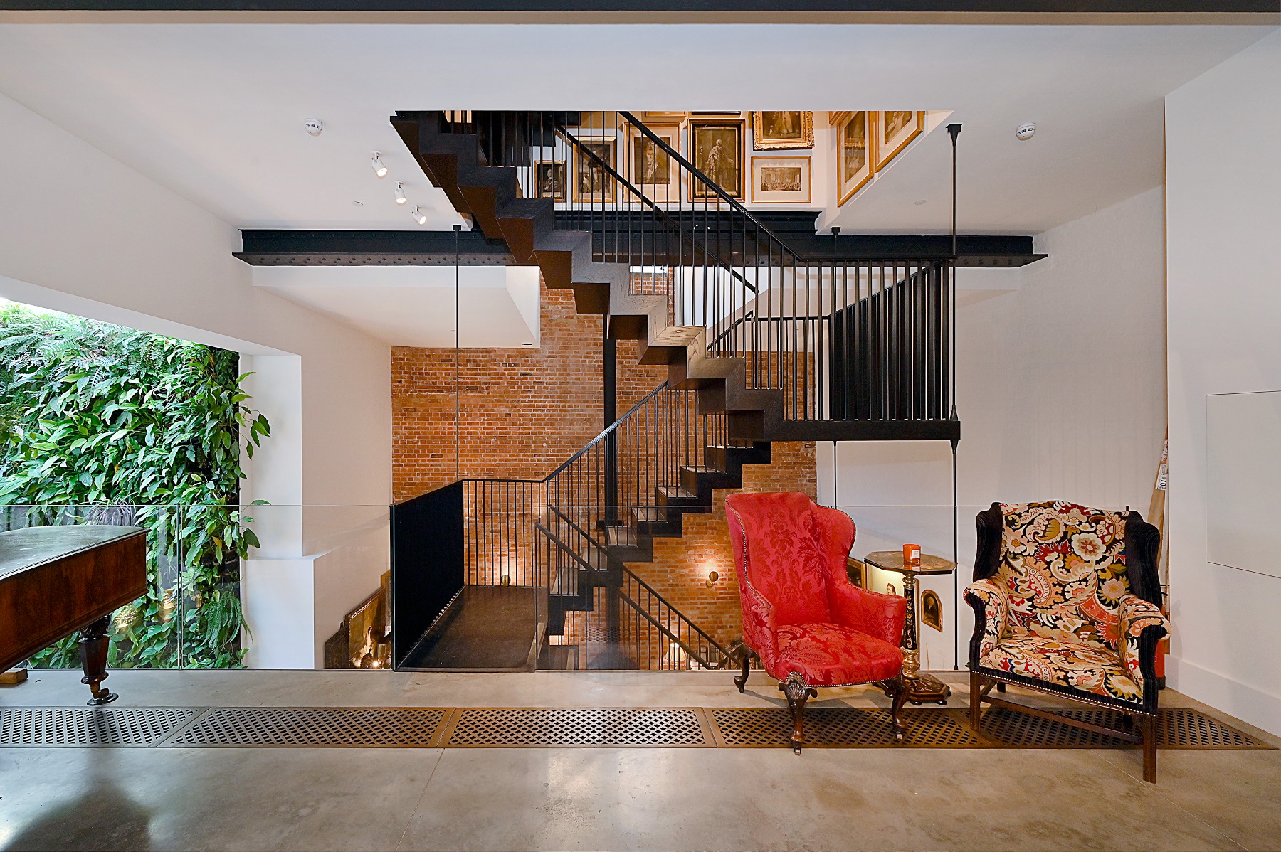 Leo Yard, Islington, Clerkenwell, London, EC1V