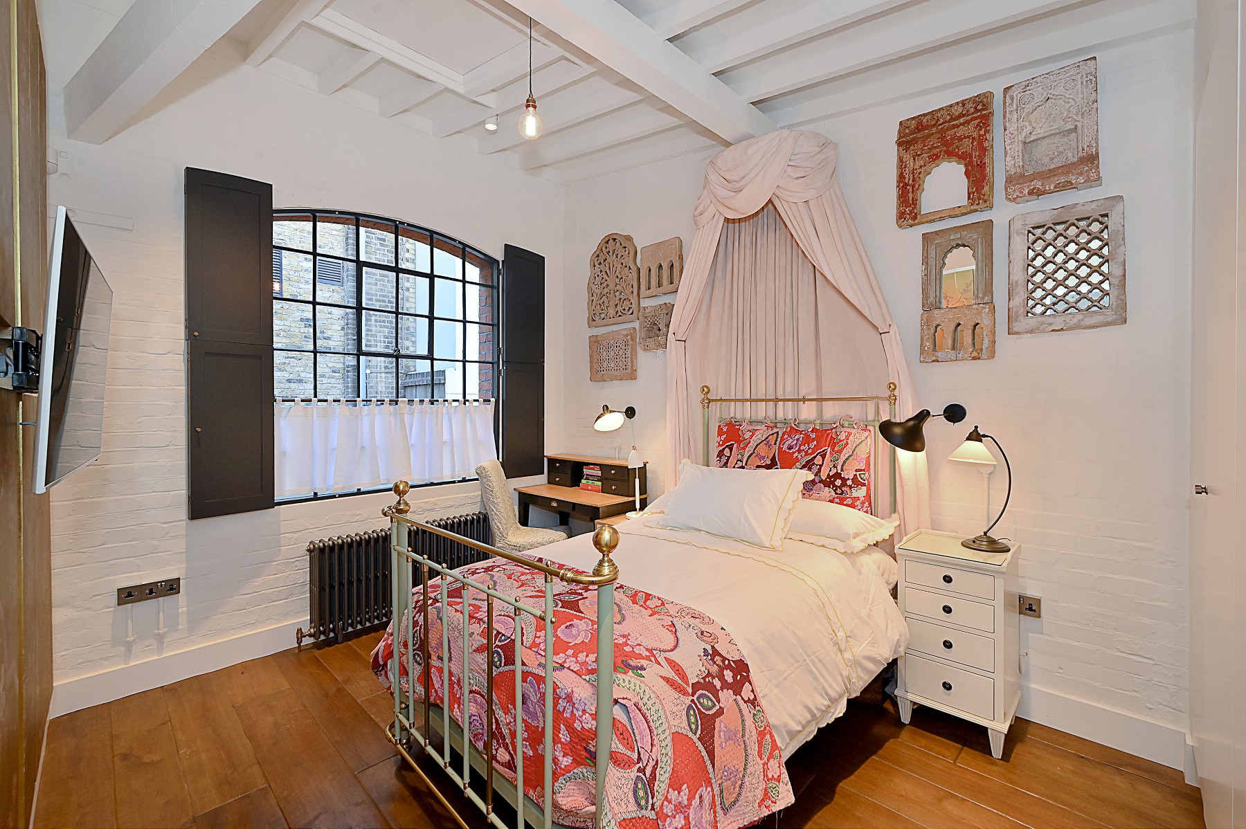 Leo Yard, Islington, Clerkenwell, London, EC1V